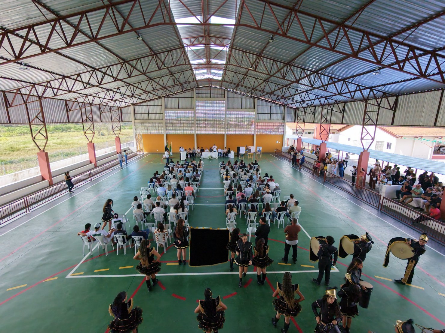 Inauguramos oficialmente a Escola de 12 Salas